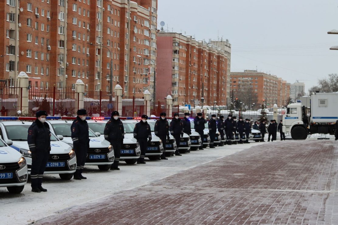 Сотрудникам подразделений ГИБДД Нижегородской области торжественно передали 45 новых служебных автомобилей