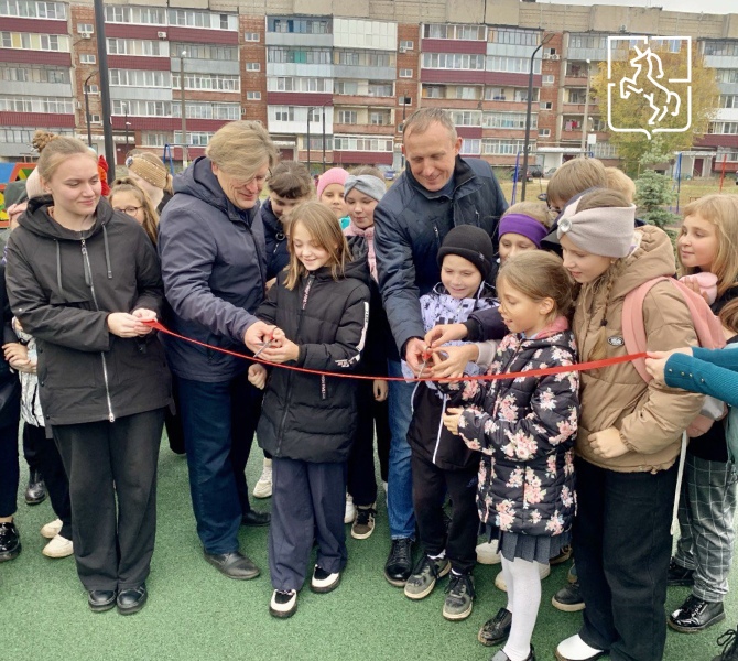 В р.п. Досчатое торжественно открыли новую многофункциональную площадку