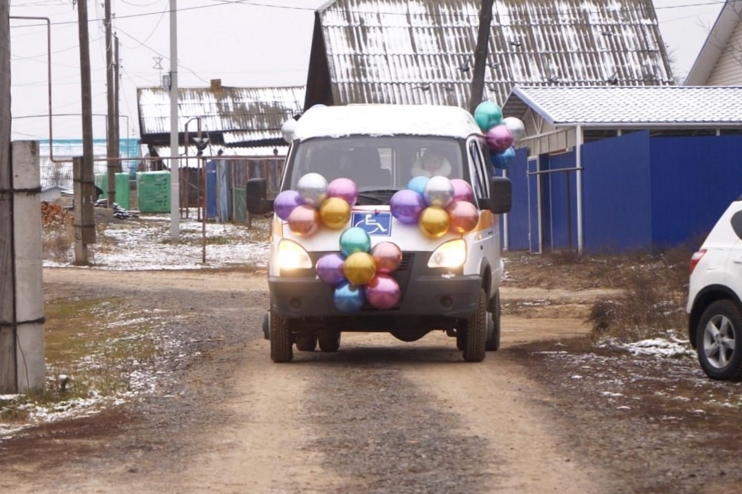 Долгожданный автомобиль «Соболь» получила семья Бирюковых из Выксунского округа