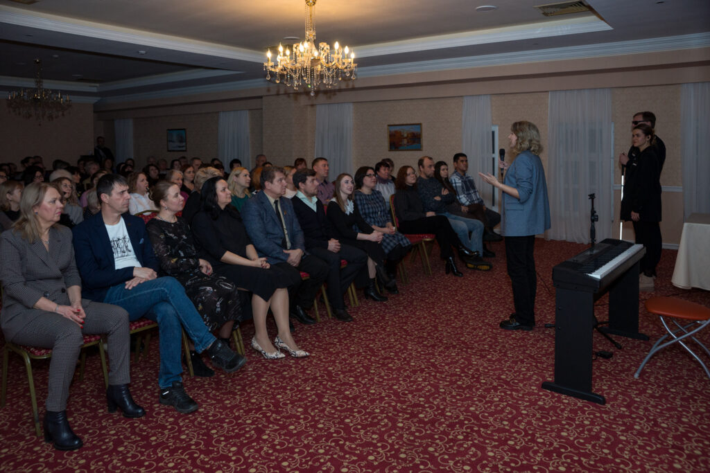 «Концерт в темноте» впервые прошел в Выксе при поддержке фонда «ОМК-Участие»